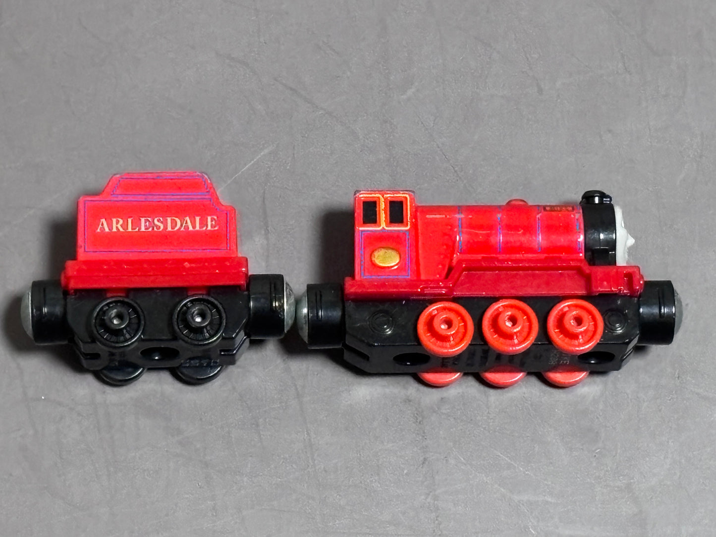 2009 Thomas & Friends Die-Cast Metal Magnetic Talking Tank Engine James Mattel