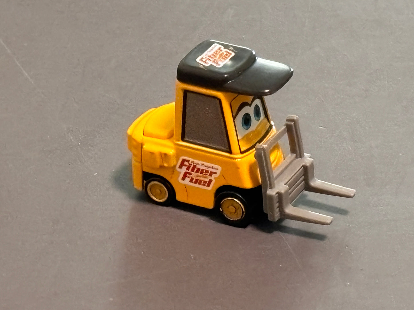Disney Pixar Cars Mattel Fiber Fuel Pitty Diecast 1:55 Toy Forklift