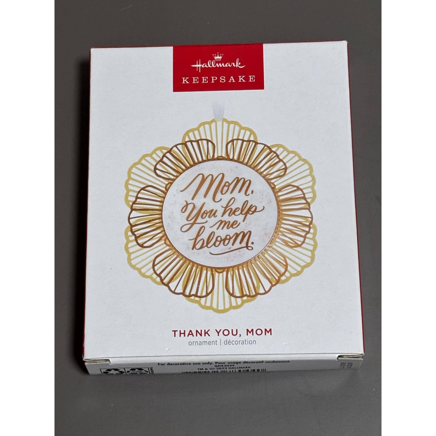 2023 NIB Hallmark Keepsake Ornament Thank You Mom You Help Me Bloom Metal Flower