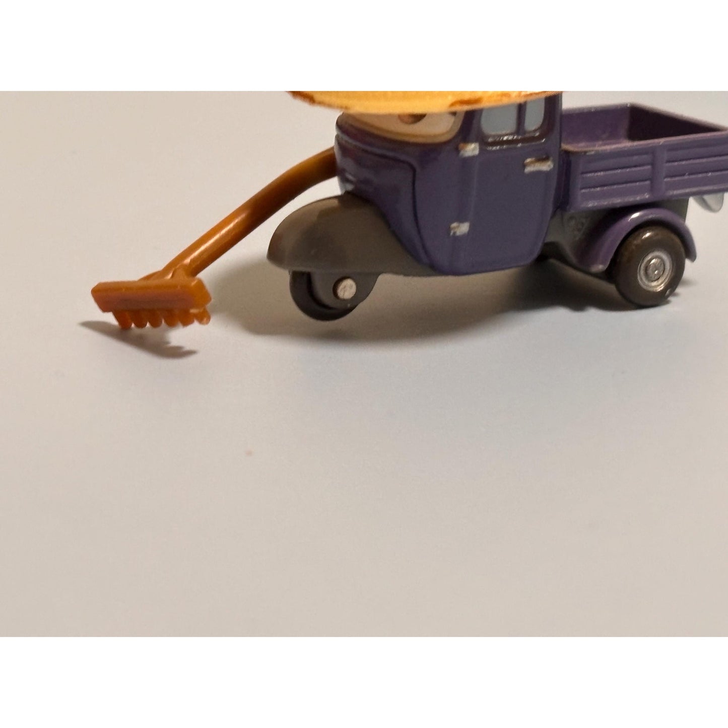 Disney Pixar Cars 2, Zen Master Pitty Diecast car, Mattel Purple mini