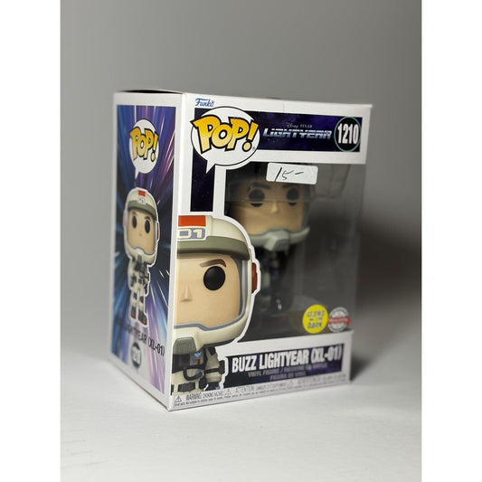 POP! Funko Disney Pixar Lightyear #1210 Buzz Lightyear (XL-01) slight tear in box