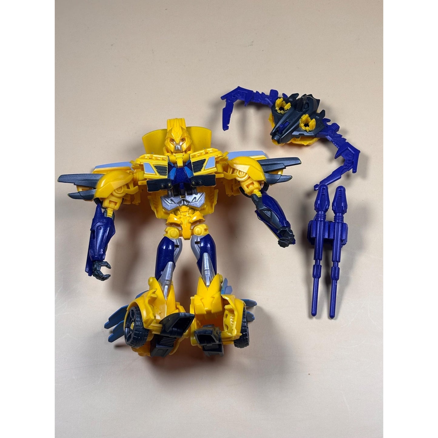 Transformers Prime Beast Hunters Nova Blast Bumblebee Target Deluxe 2013 2014