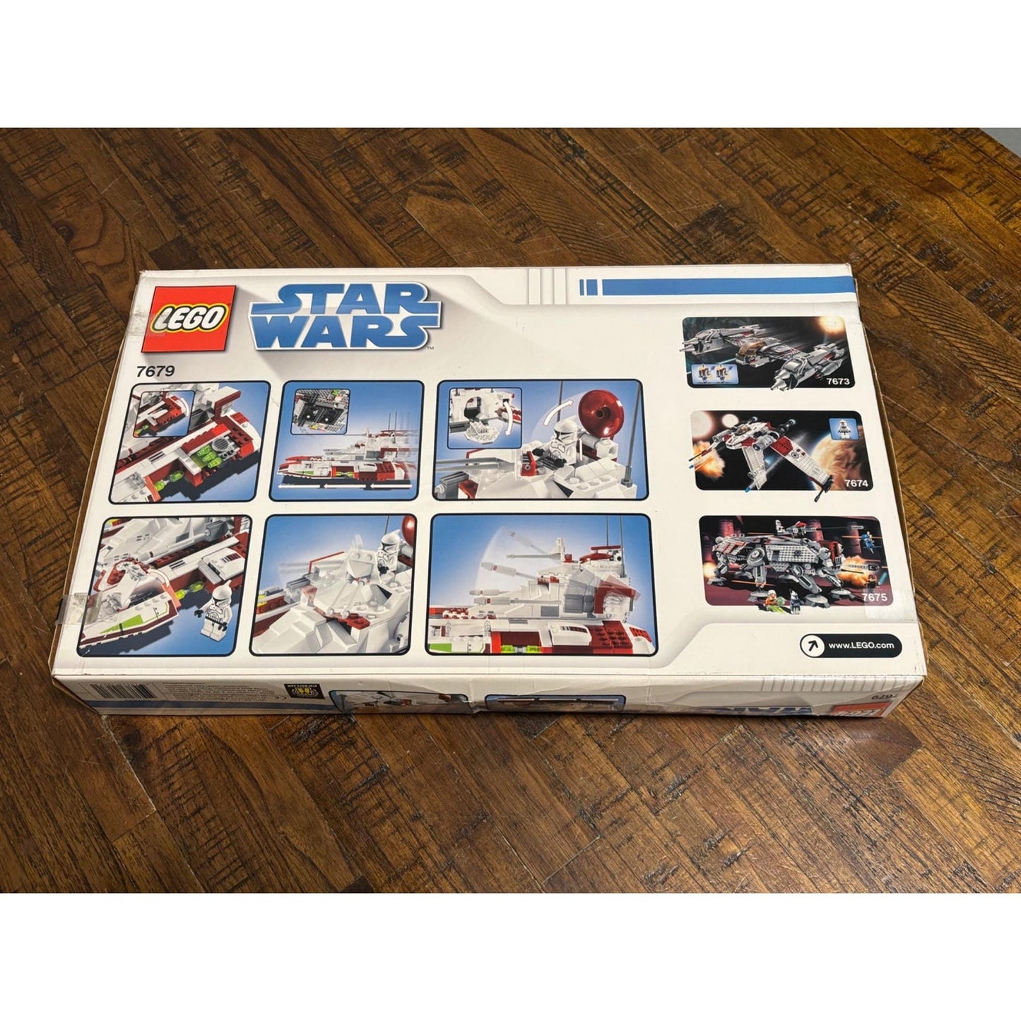 LEGO Star Wars 7679 The Clone Wars Republic Fighter Tank Retired 2008