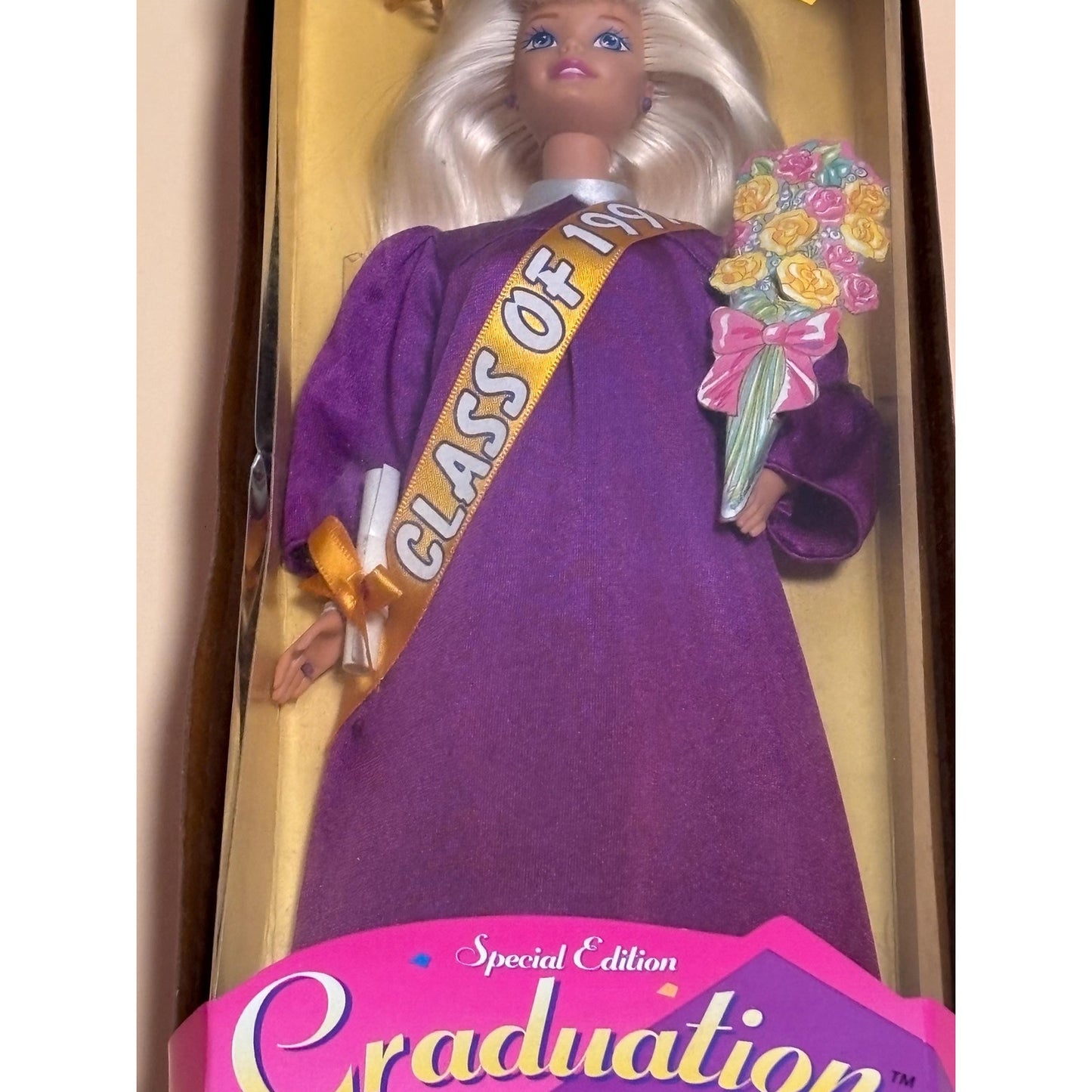Barbie Graduation Class of 1997 Special Edition Doll 16487 Mattel 1996
