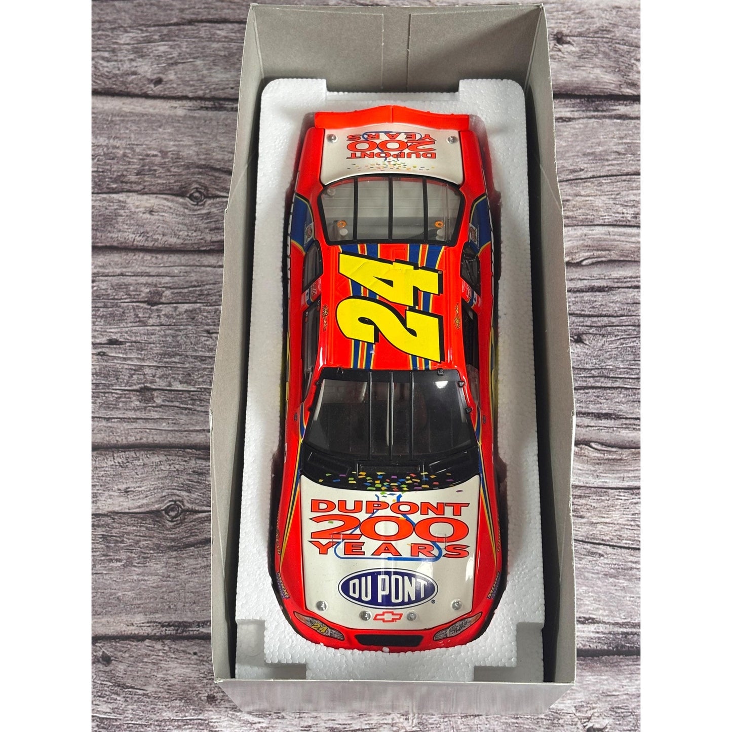 Action 2002 Monte Carlo #24 Jeff Gordon Dupont 200th Anniversary Diecast 1:24