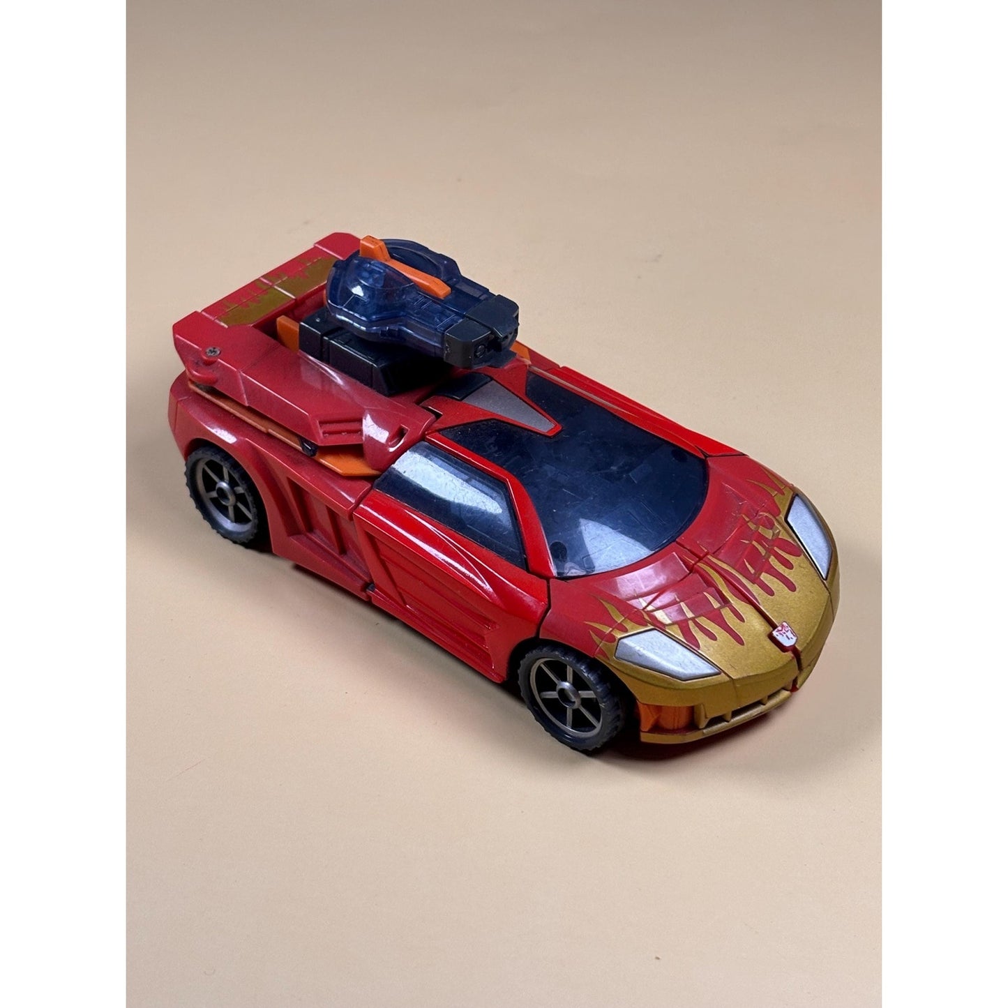 Hasbro Transformers Cybertron Deluxe Class Autobot Excellion 2005 with Key