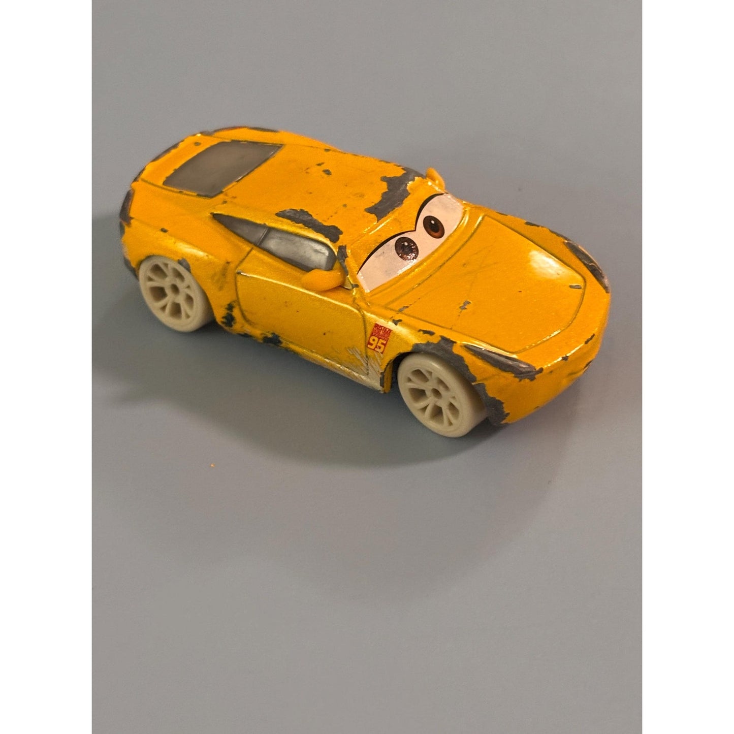 Disney / Pixar Cars Cars 3 Cruz Ramirez Diecast Car Yellow
