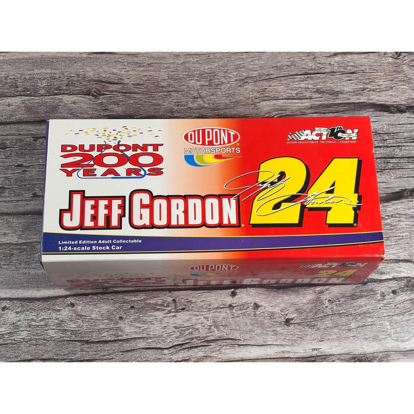 Action 2002 Monte Carlo #24 Jeff Gordon Dupont 200th Anniversary Diecast 1:24