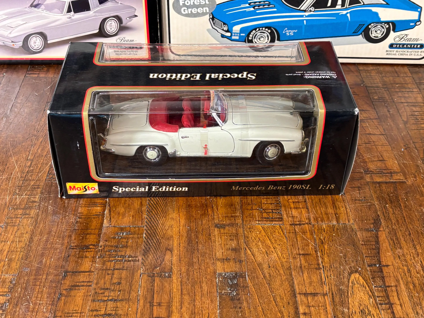 Maisto 1/18 Mercedes Benz 190 SL 1955 Vintage Collector Car Special Edition New