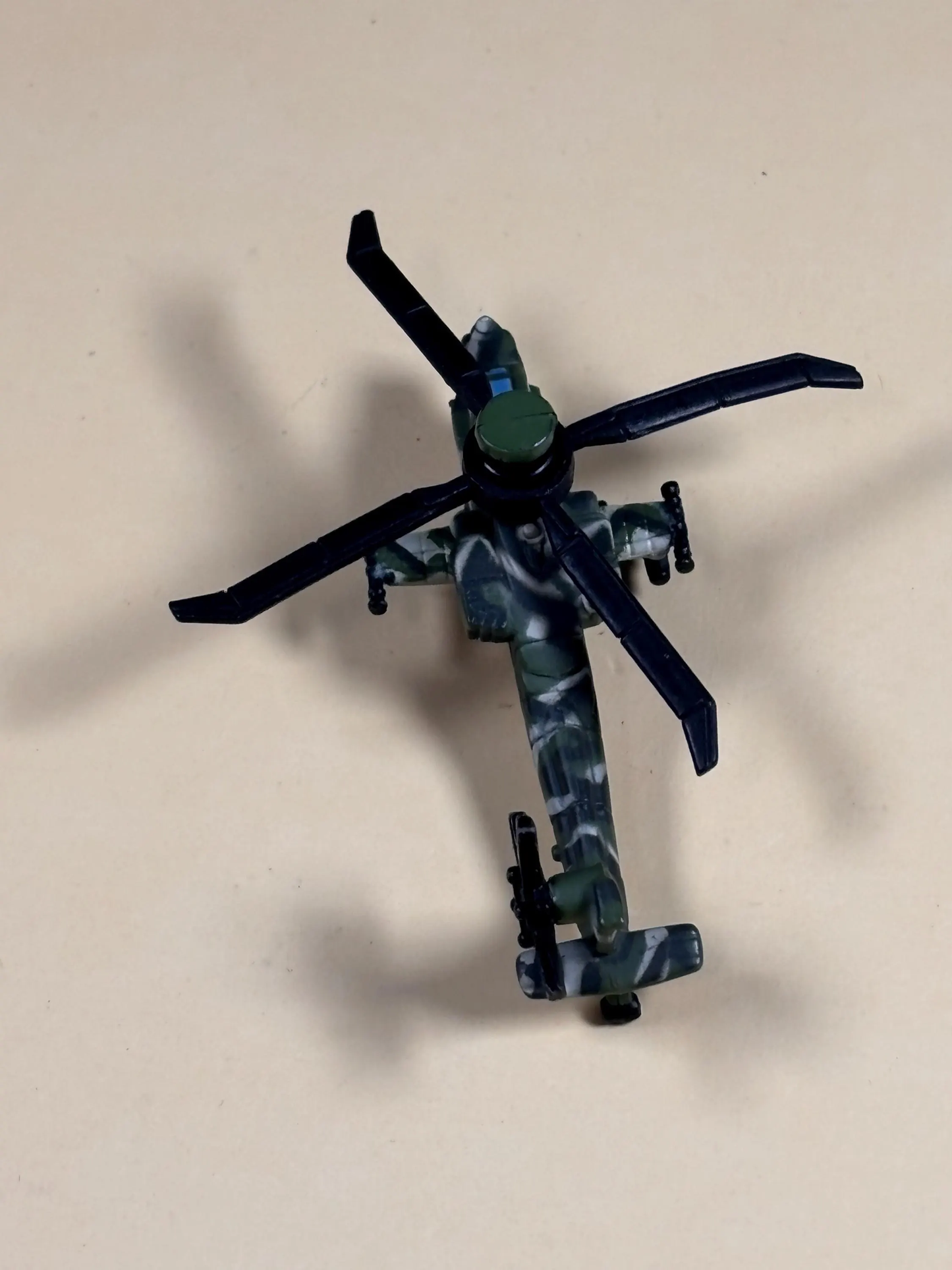 Micro Machines Military  AH-64  Apache Longbow  Red Star FF
