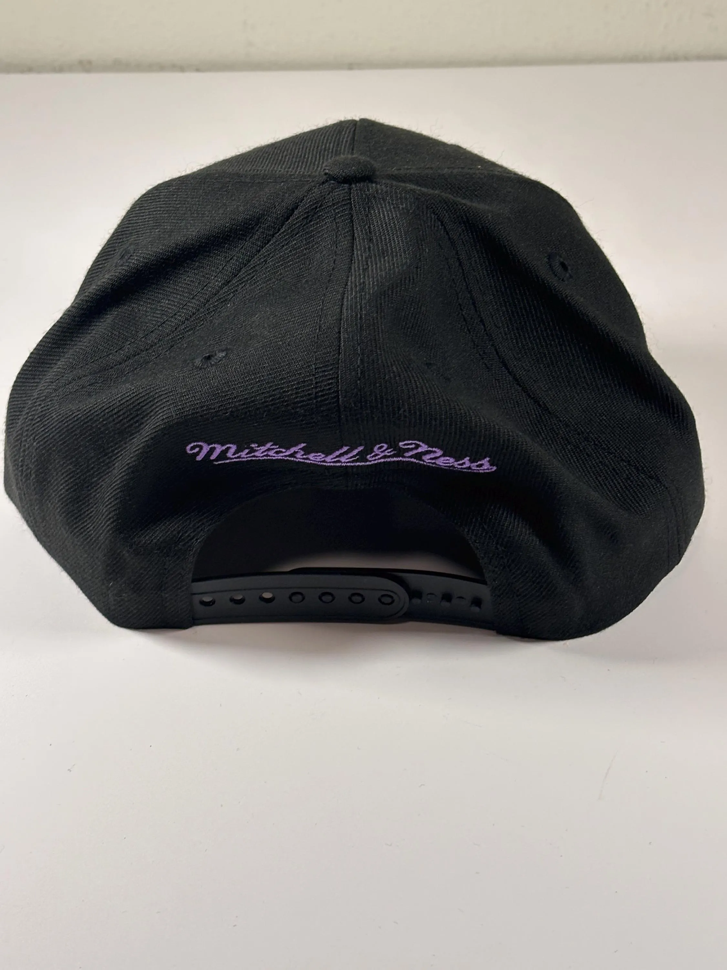 Mitchell & Ness Black LA Los Angeles Lakers Hardwood Classics Snapback Hat New