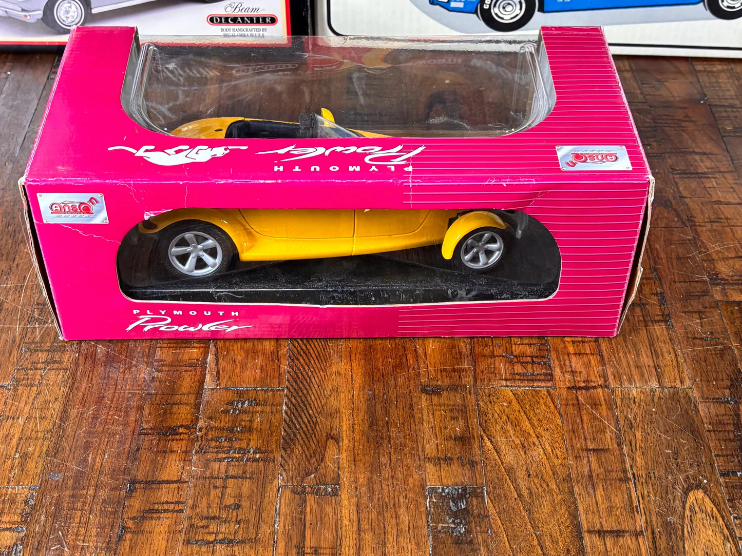 Anson Yellow Plymouth Prowler Die Cast 1:18 Scale Vehicle #30331 Hot Rod Car New