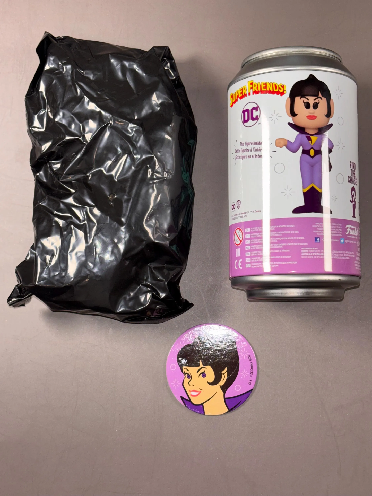 Funko Soda DC Comics Superfriends Jayna Wonder Twins  Vinyl Figure 1/4,200
