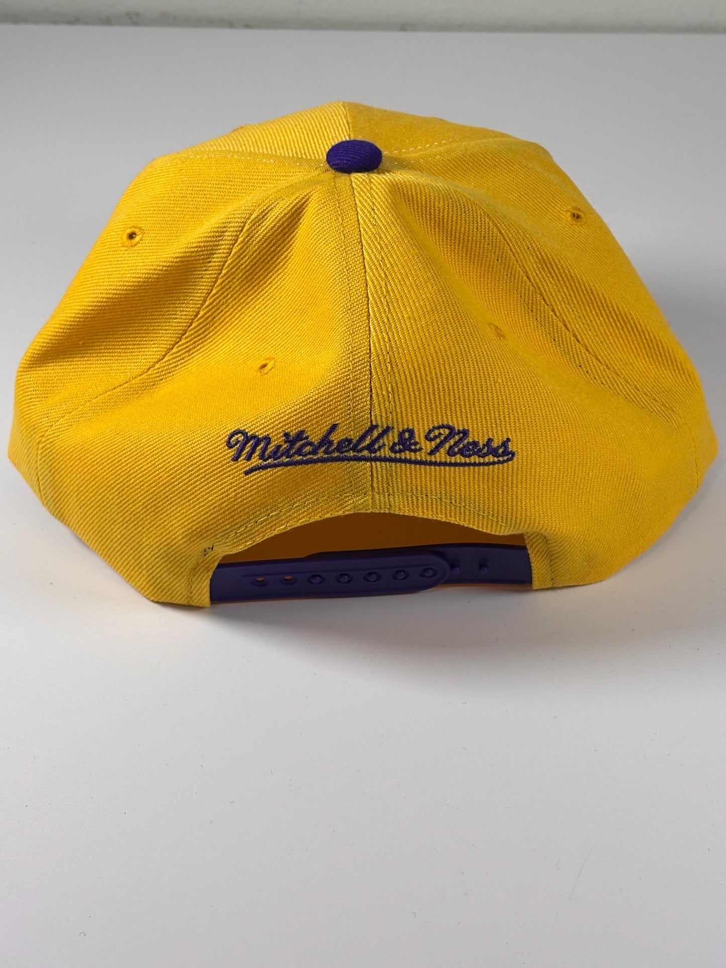 Mitchell & Ness NBA Los Angeles Lakers HWC Sharktooth Snapback Hat Purple/Gold