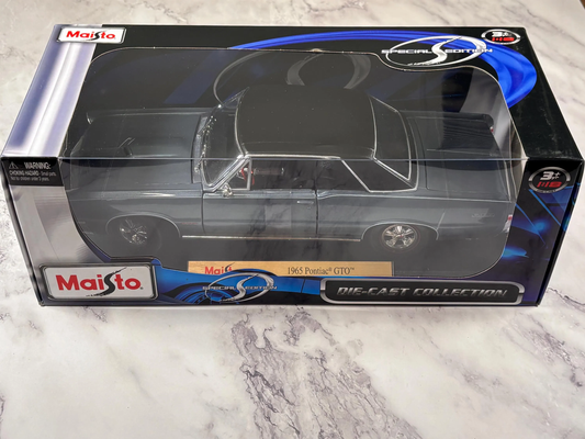 1965 Pontiac GTO Maistro 1:18 Scale Special Edition Die-Cast Collection New
