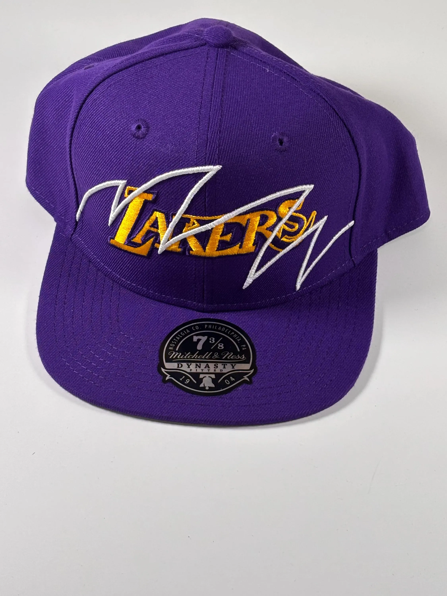 Mitchell & Ness LA Los Angeles Lakers Hardwood Shark Bite Fitted Hat New 7 3/8