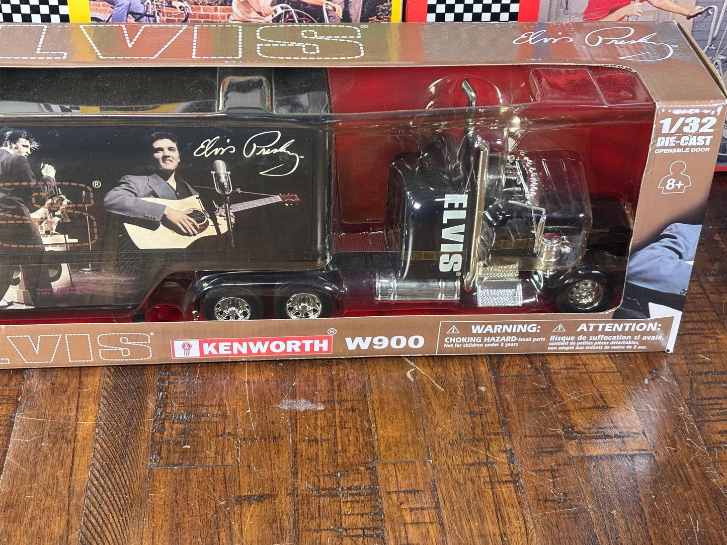 NewRay Elvis Presley Tour Semi Truck Kenworth W900 Custom Cab DieCast Model 1:32
