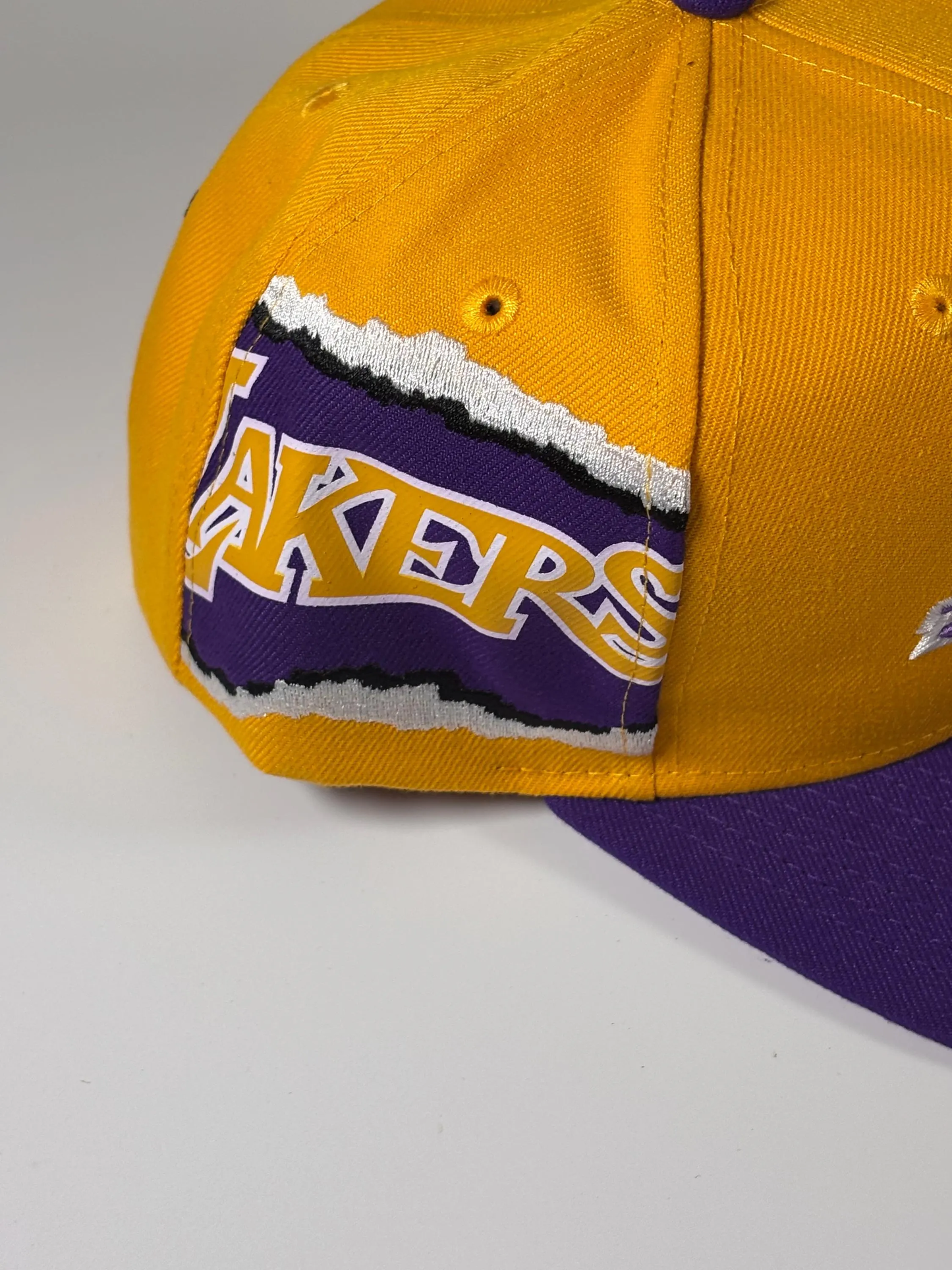 Mitchell & Ness LA Los Angeles Lakers Gold Purple Fitted Hat Cap 7 3/8 New NBA (Copy) (Copy)