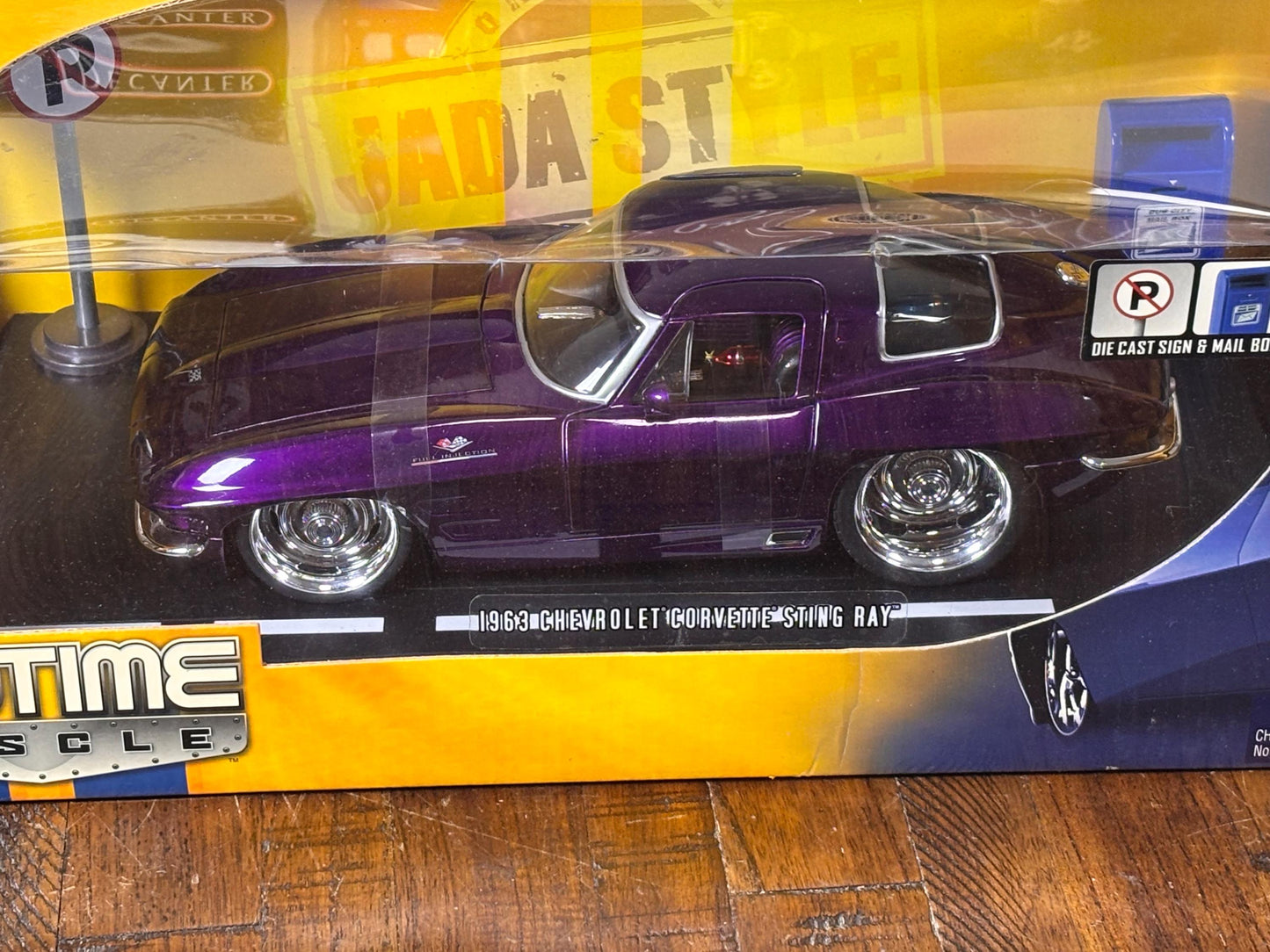 Jada Big Time Muscle 1963 Chevrolet Corvette Sting Ray Purple 1:18 Diecast New