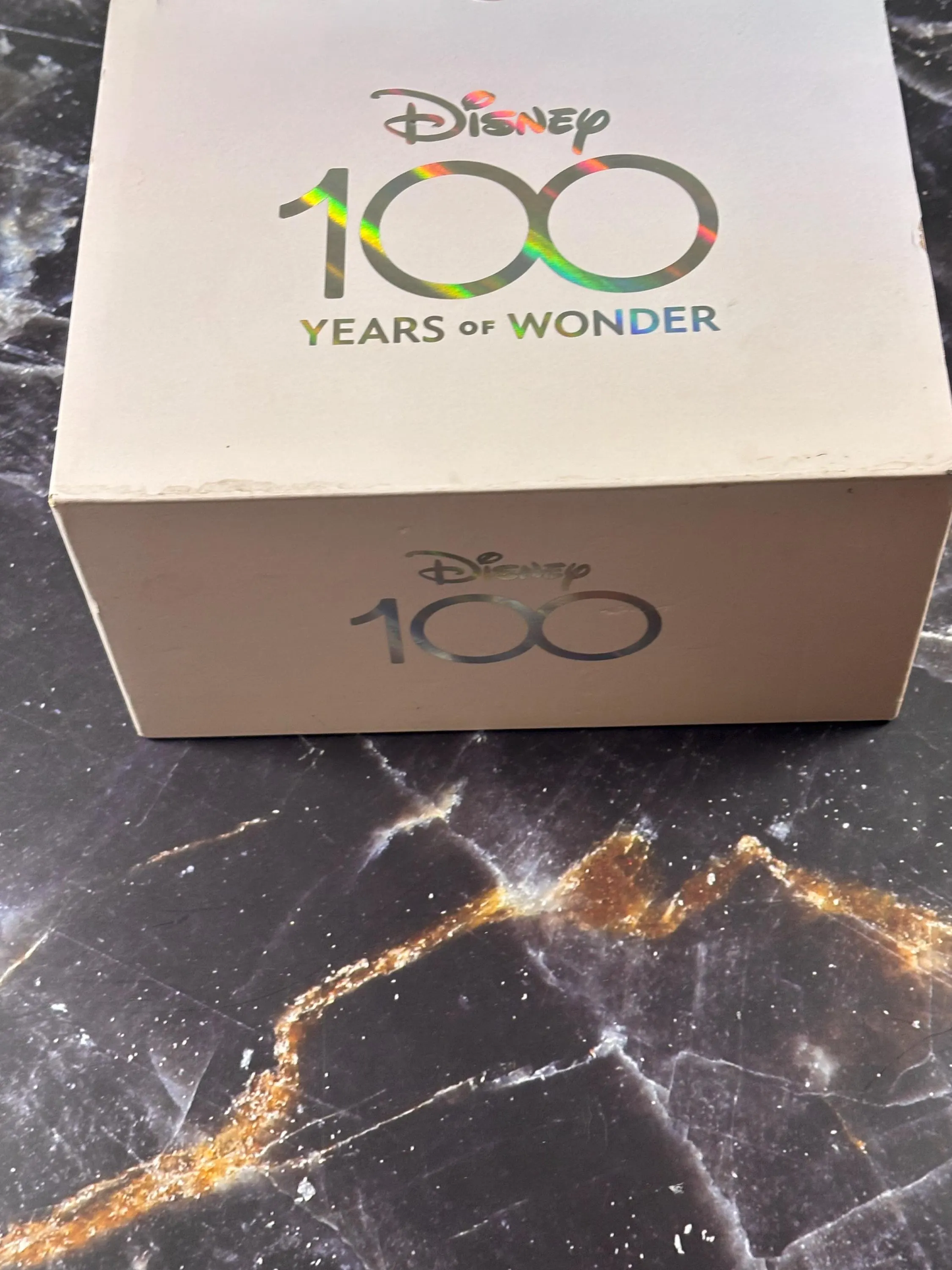 Disney 100 Years of Wonder Showcase Collection Minnie Mouse Bow Collectible New