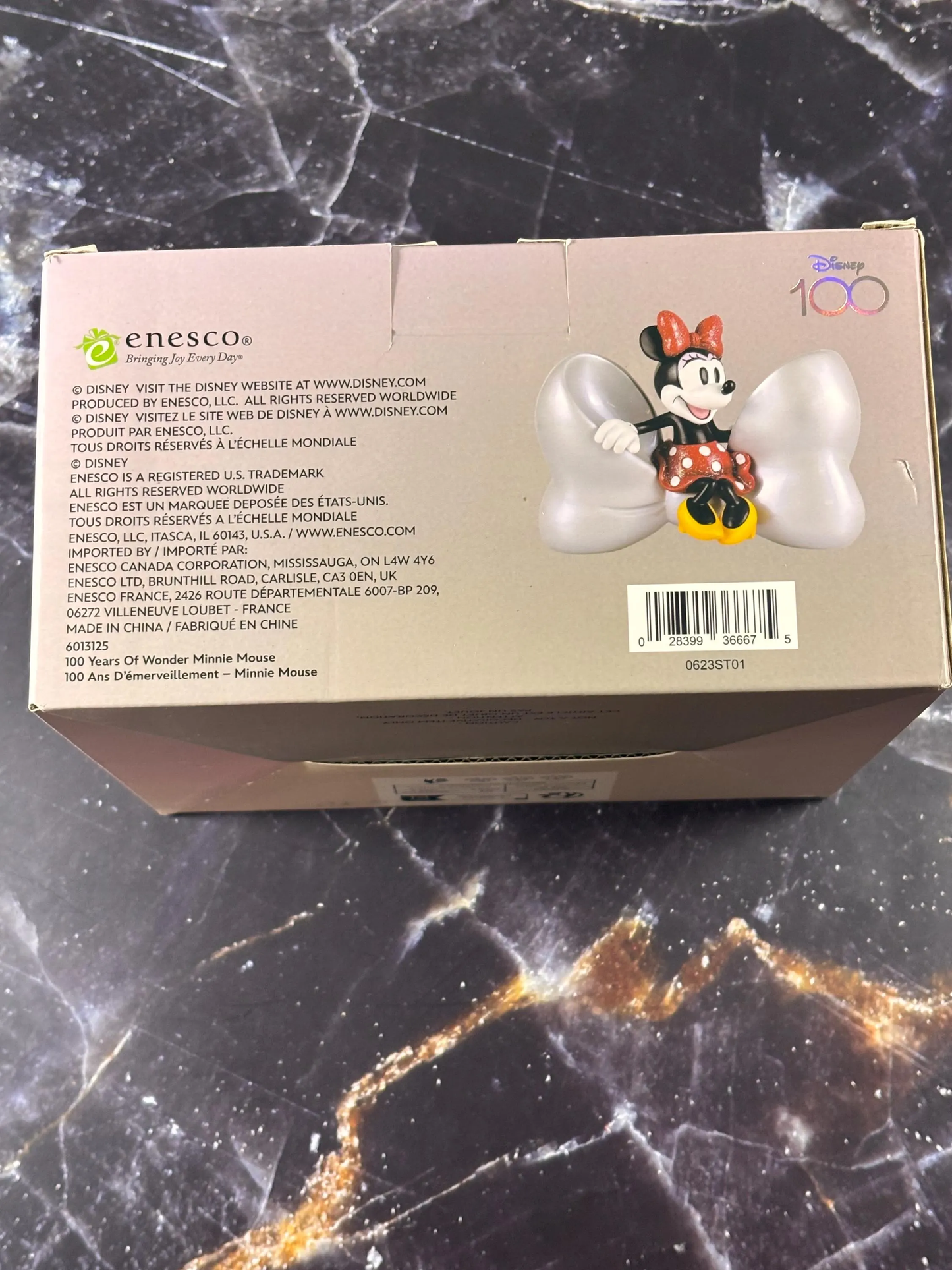 Disney 100 Years of Wonder Showcase Collection Minnie Mouse Bow Collectible New