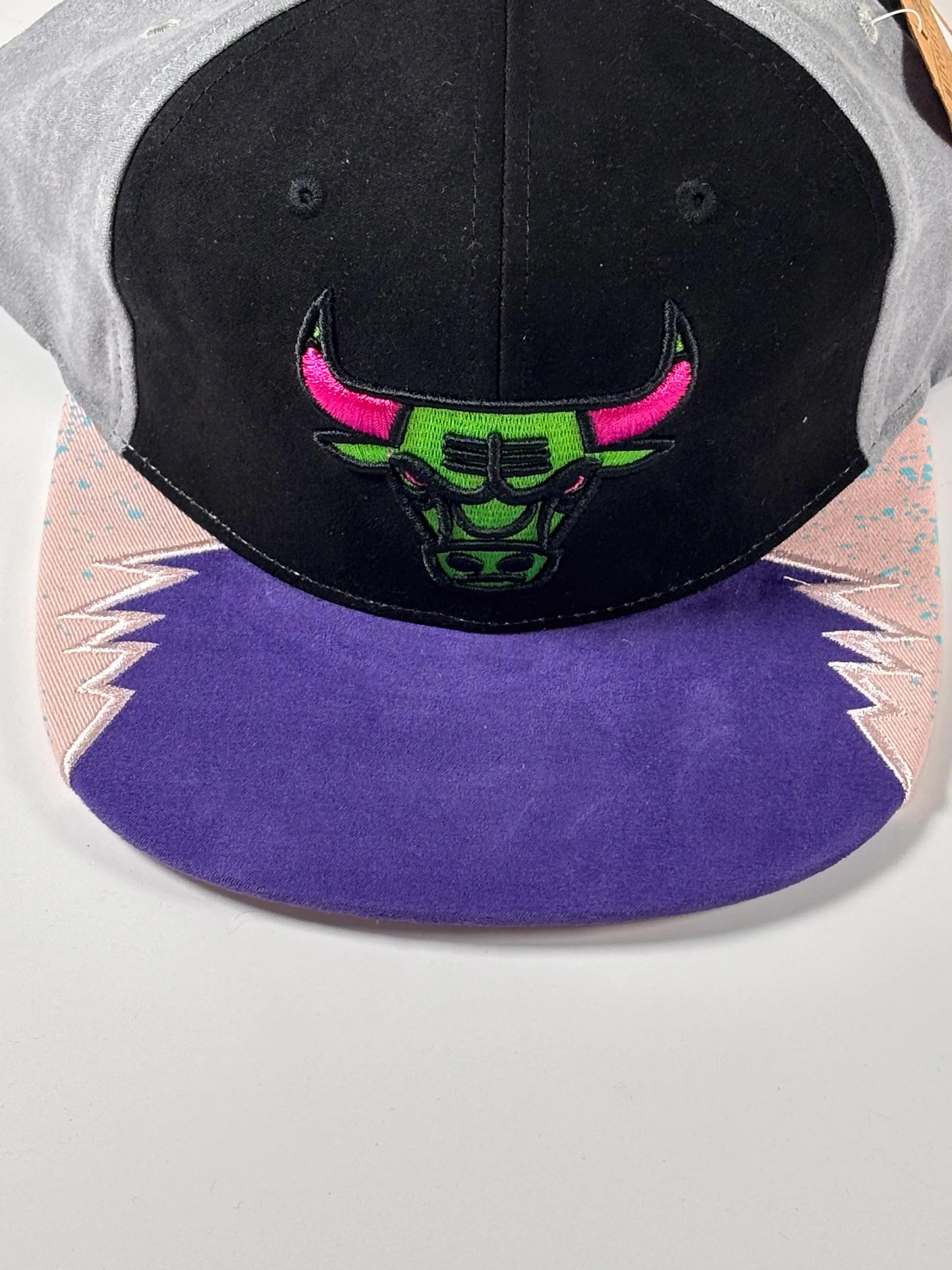 Mitchell & Ness Black Pink Purple NBA Chicago Bulls Day 5 Snapback Hat New