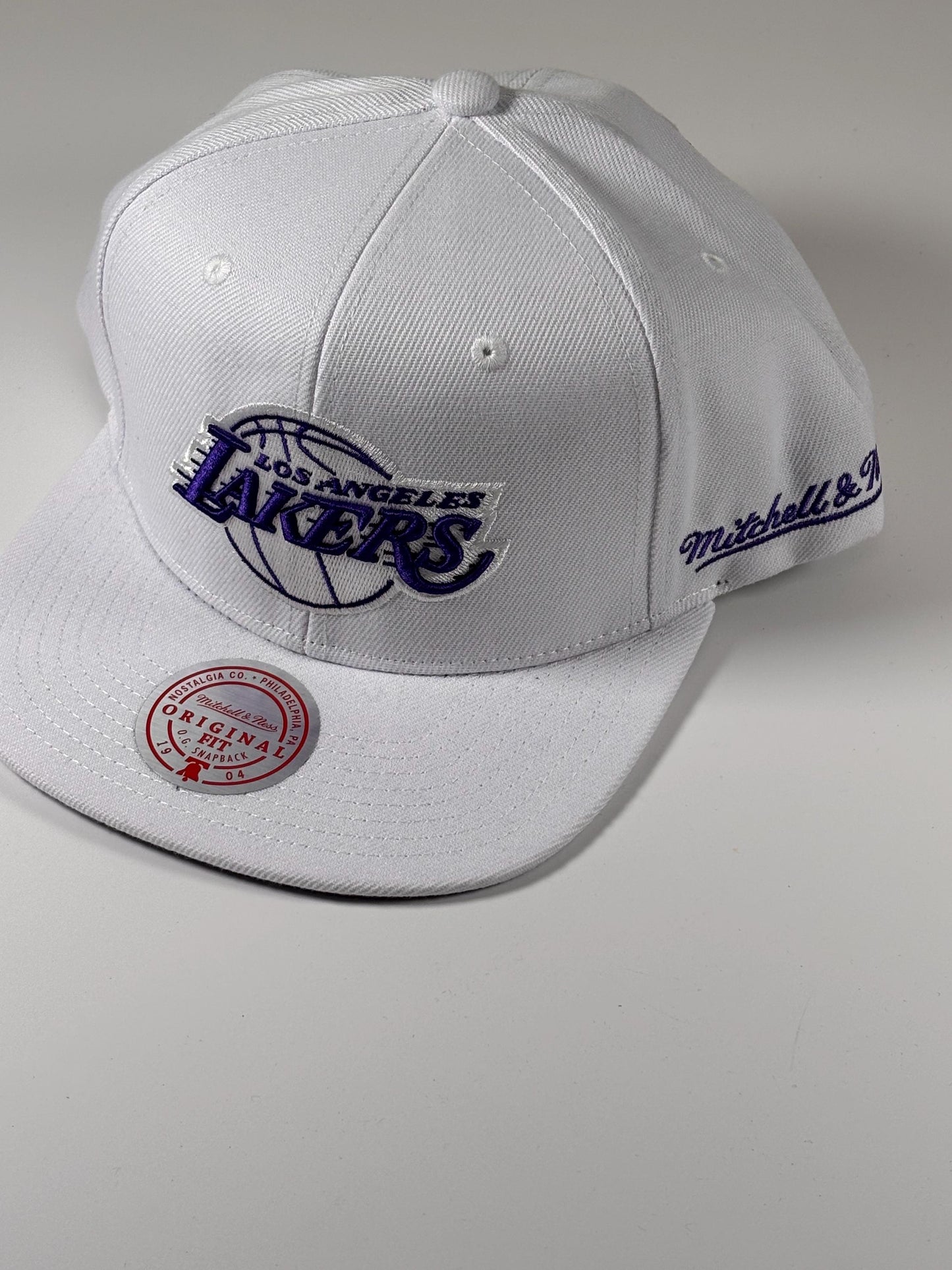 Mitchell & Ness White Purple LA Los Angeles Lakers Christmas Day Snapback Adjustable Hat Cap New NBA