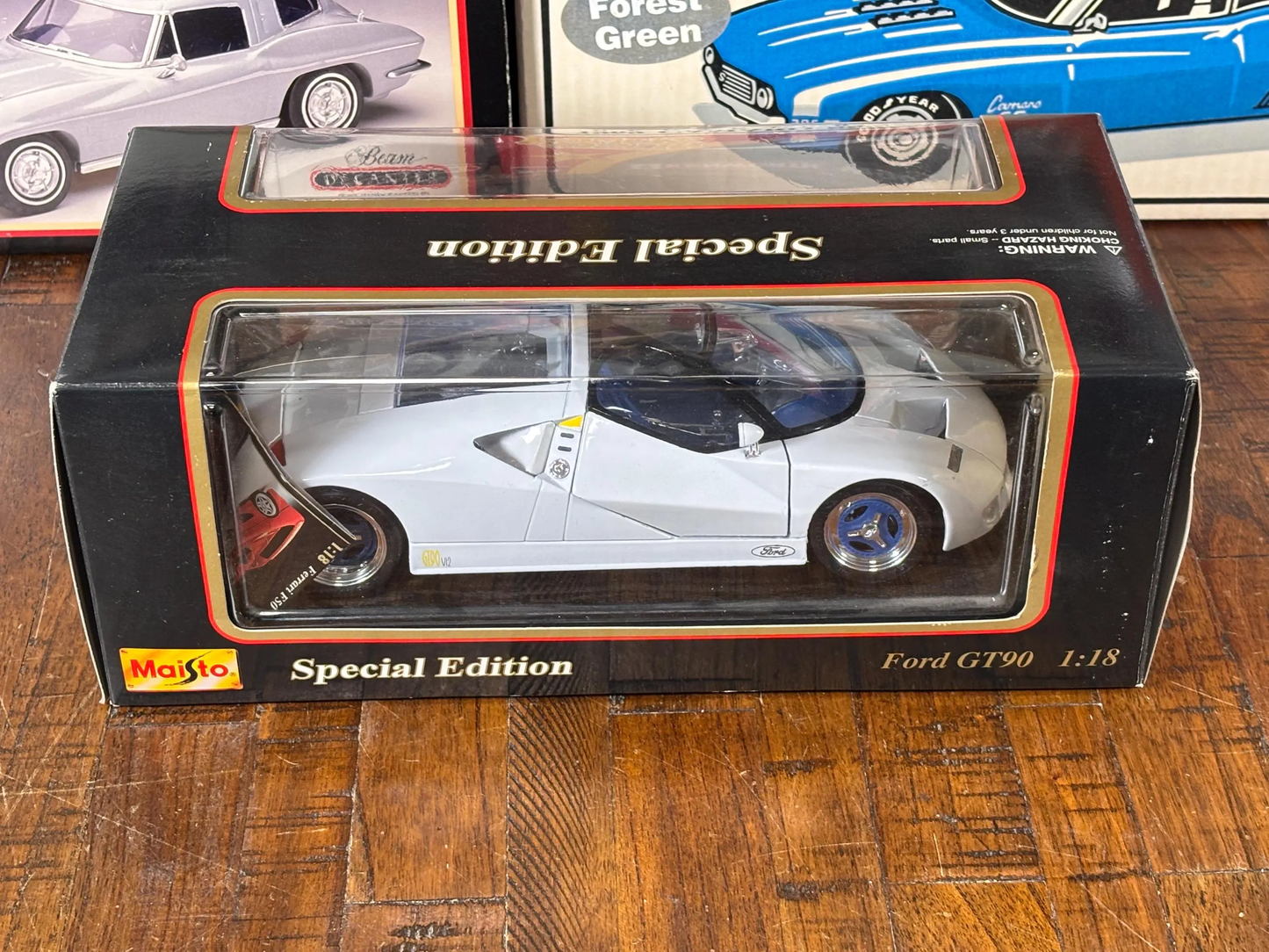 Ford GT90 White with Black Rims 1/18 scale Die Cast Maisto Special Edition