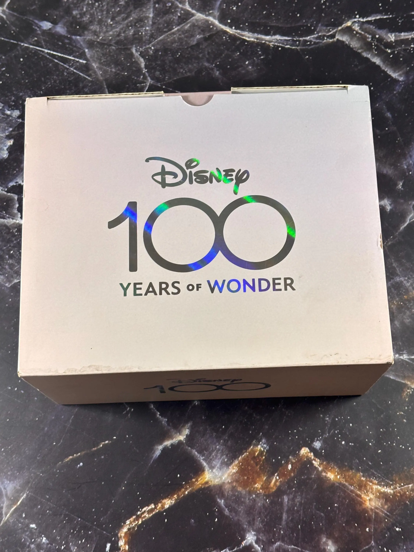 Disney 100 Years of Wonder Showcase Collection Minnie Mouse Bow Collectible New