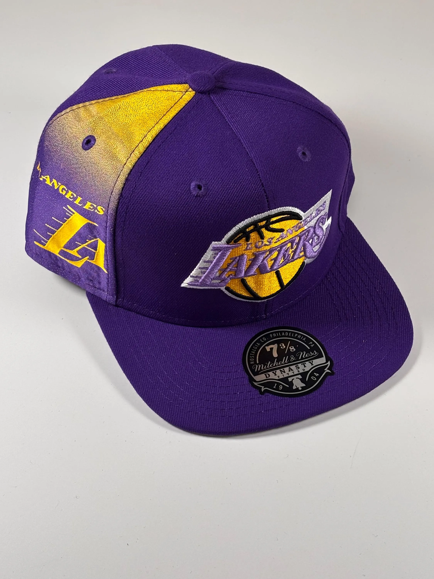 Mitchell & Ness LA Los Angeles Lakers Gold Purple Fitted Hat Cap 7 3/8 New NBA