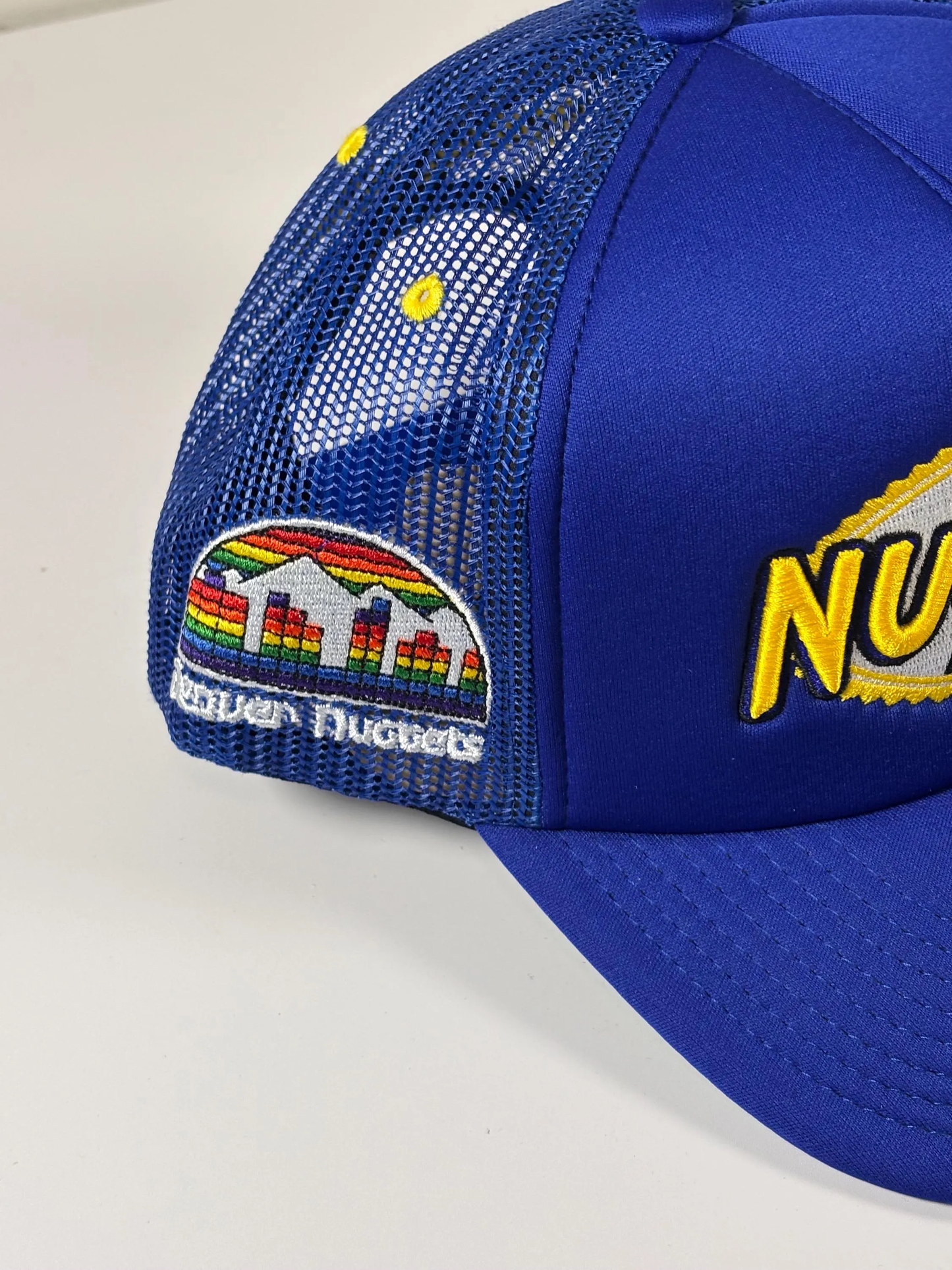 Mitchell & Ness Blue Trucker Hat Denver Nuggets Team Seal Hardwood Classic New