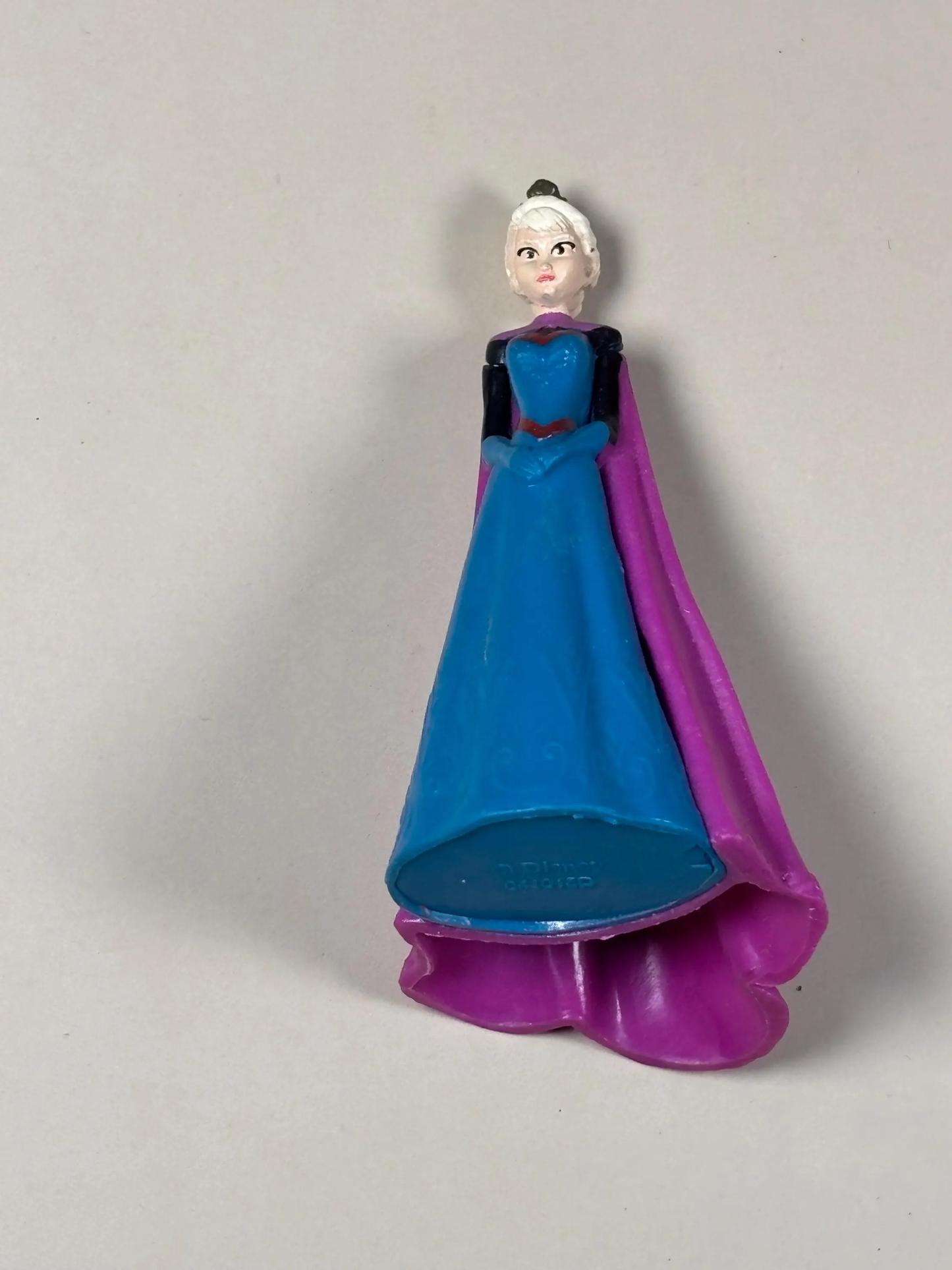 Walt Disney Frozen Princess Elsa Plastic Figure Cake Topper 3" Tall