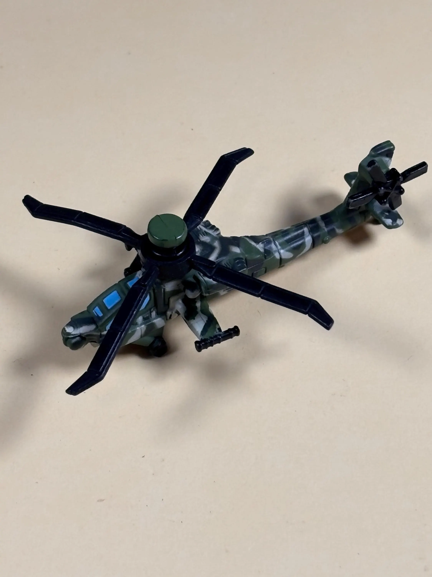 Micro Machines Military  AH-64  Apache Longbow  Red Star FF