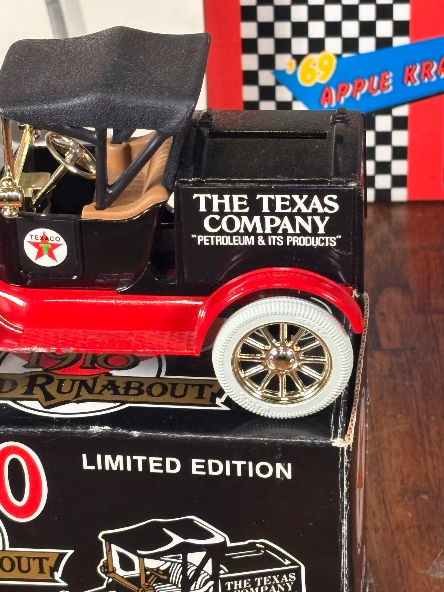 Vintage Texaco Collector Bank #5 1918 Ford Runabout Limited Edition New 1988