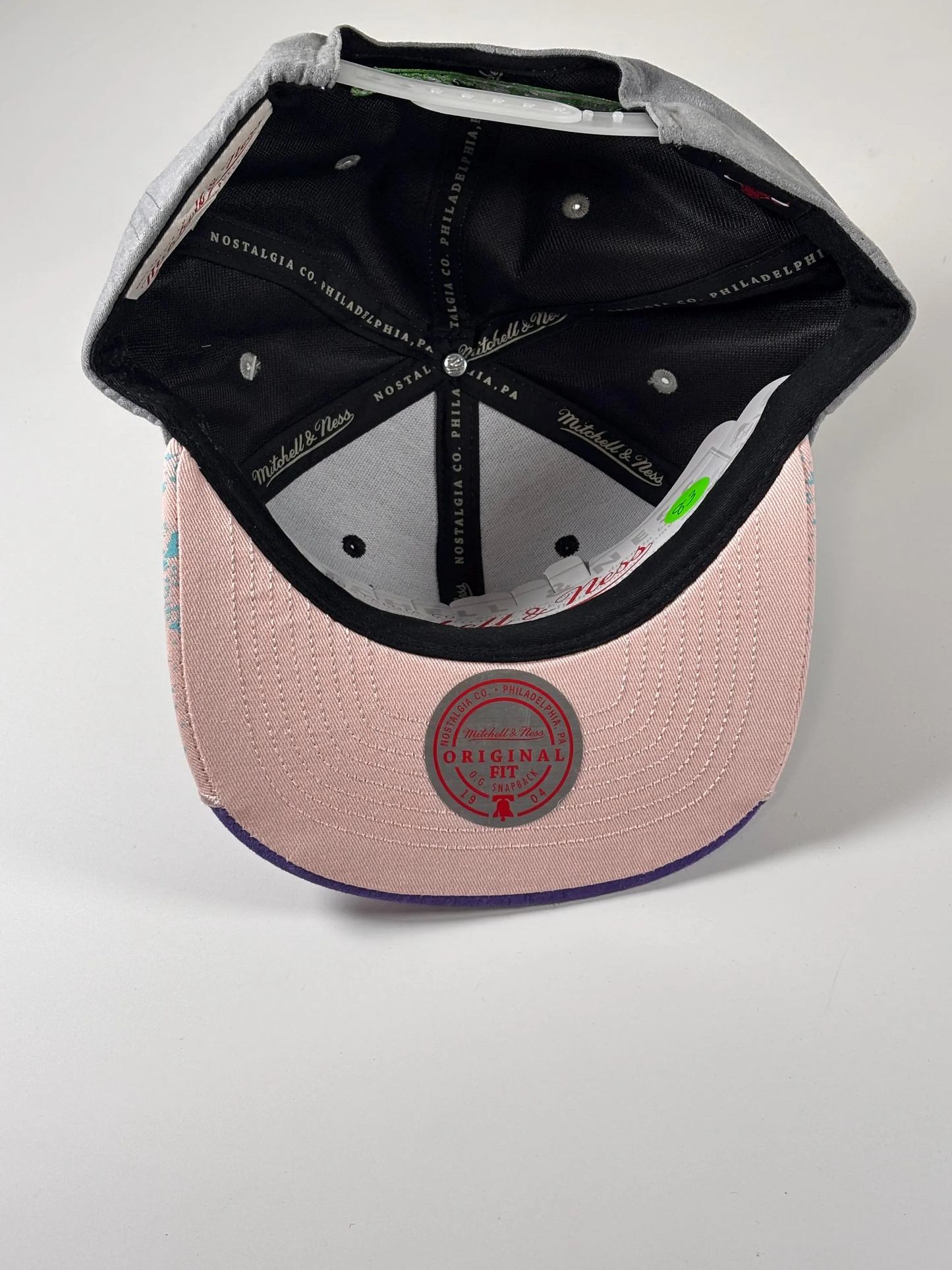 Mitchell & Ness Black Pink Purple NBA Chicago Bulls Day 5 Snapback Hat New