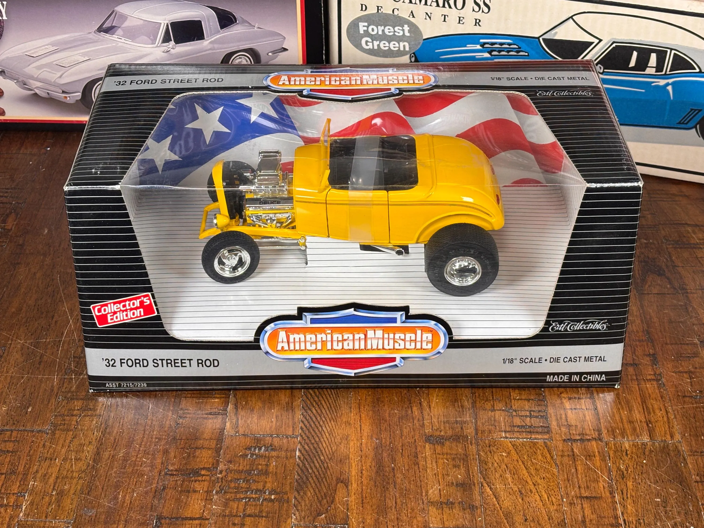 Ertl American Muscle 1932 ‘32 Yellow Ford Street Rod 1:18 Diecast Car New