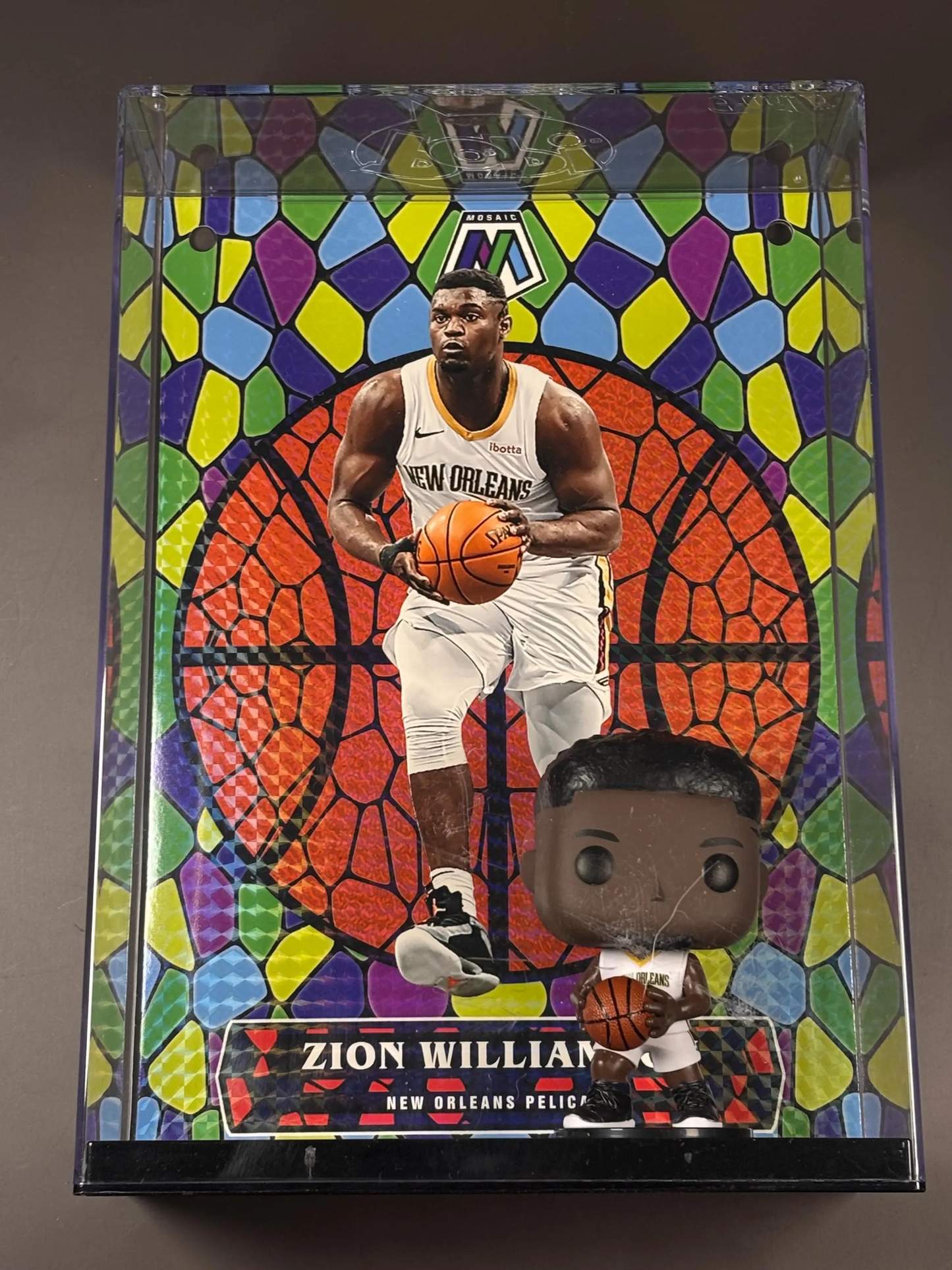 Funko Pop! #18 Mosaic Trading Card Zion Williamson Vinyl Figure Pelicans NBA