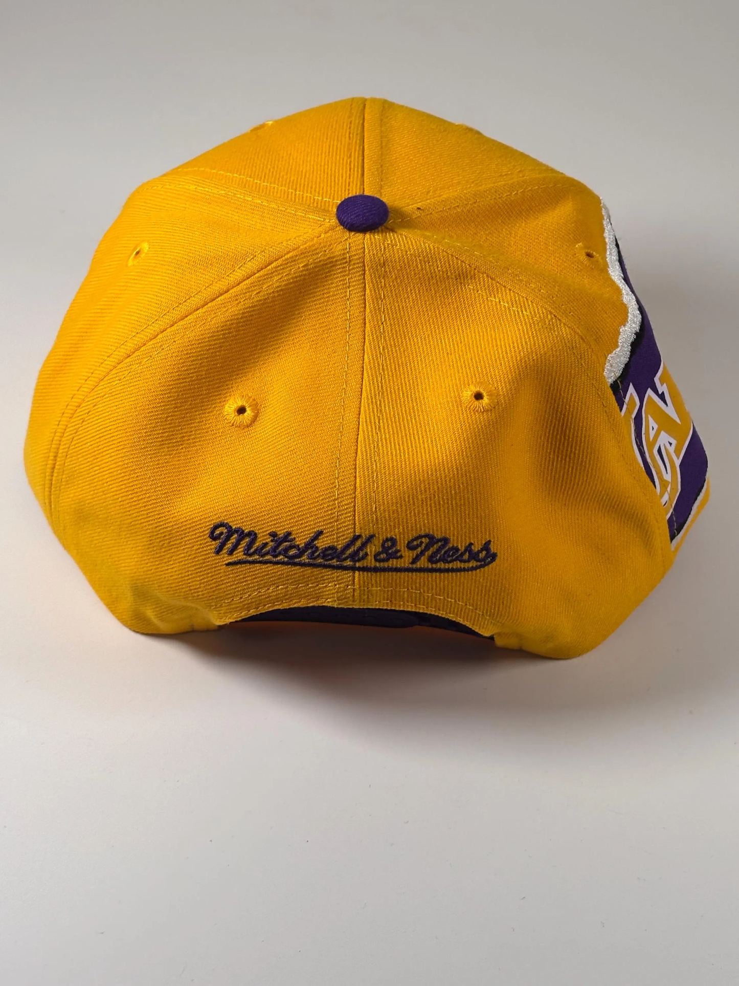 Mitchell & Ness LA Los Angeles Lakers Gold Purple Fitted Hat Cap 7 3/8 New NBA (Copy) (Copy)