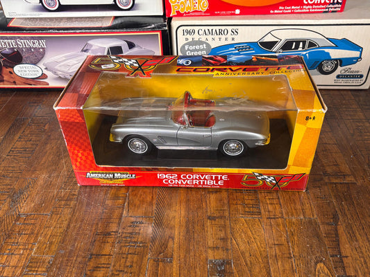 1962 Chevrolet Chevy Corvette Convertible 1/18 ERTL 50th Anniversary Silver New
