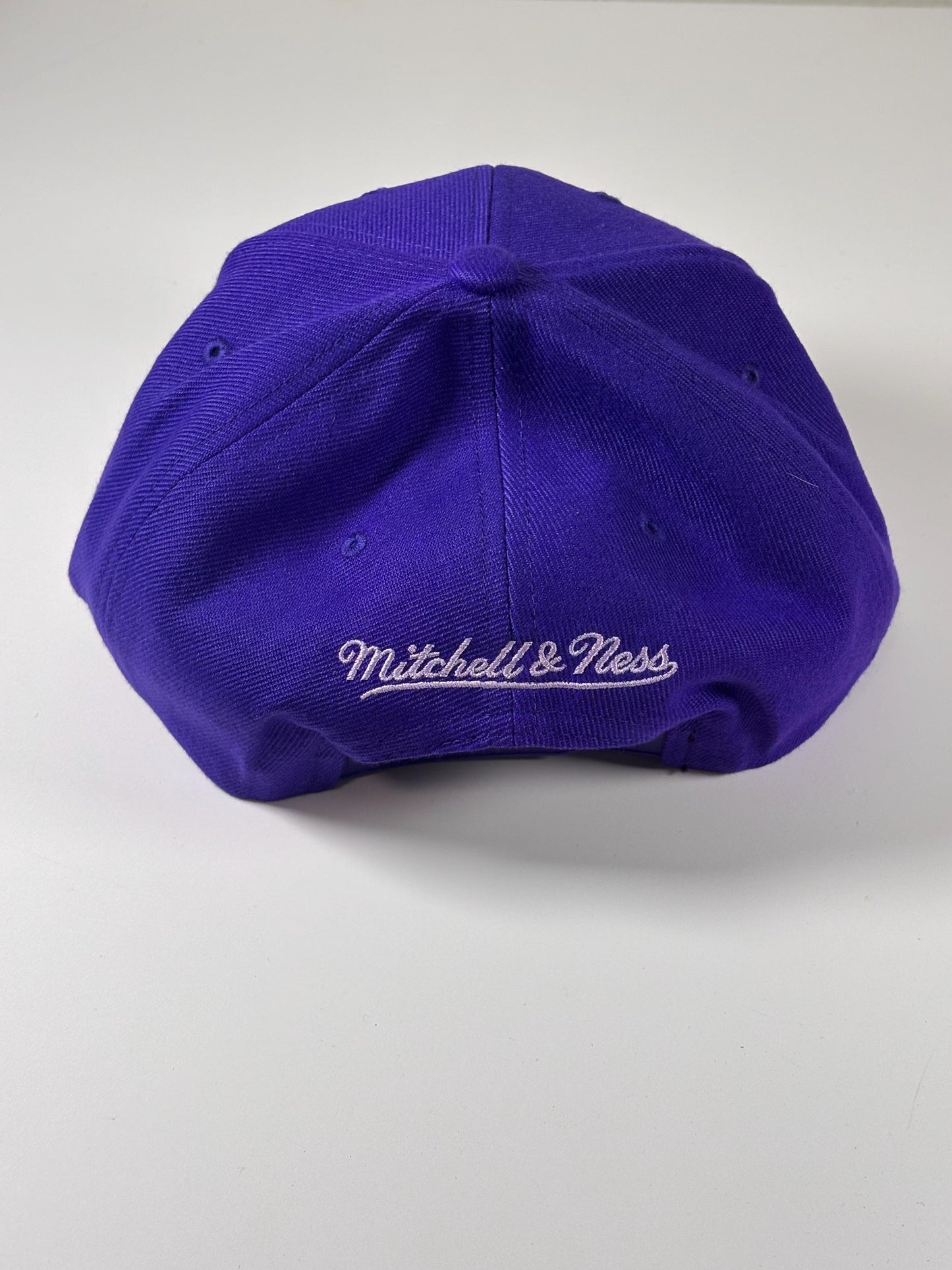 Mitchell & Ness LA Los Angeles Lakers 1987 Finals Monochromatic Purple Snapback New