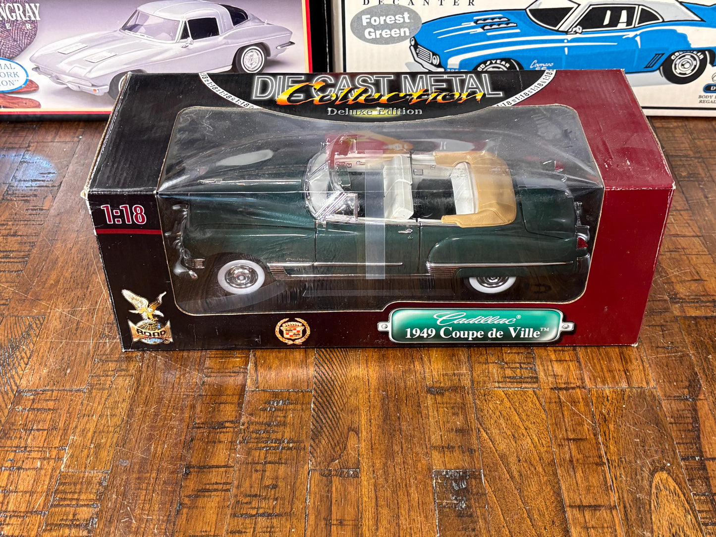 1/18 Diecast Road Legends Collection 1949 Green Cadillac Coupe De Ville New