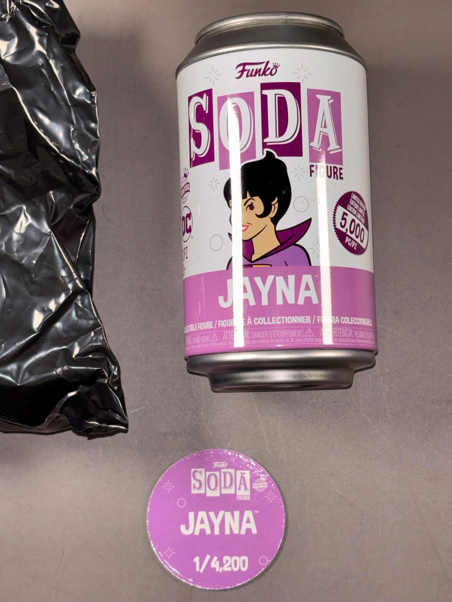 Funko Soda DC Comics Superfriends Jayna Wonder Twins  Vinyl Figure 1/4,200