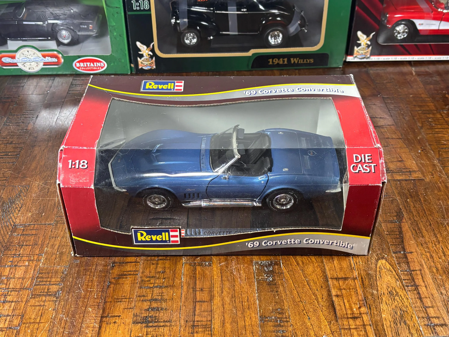Revell 1969 Chevrolet Chevy Corvette Stingray 427 Convertible Blue 1:18 Scale New