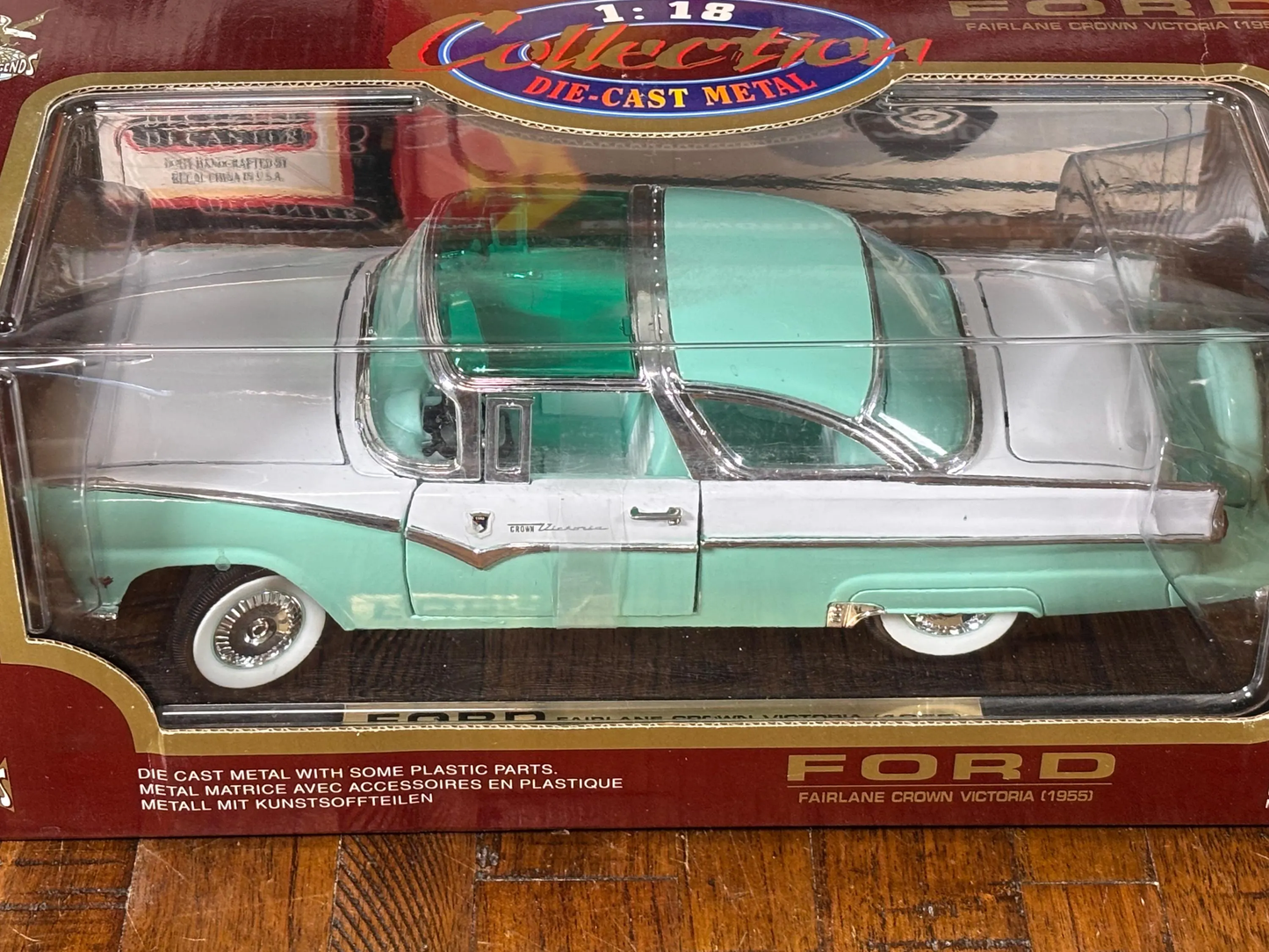 Vintage Road Legends Diecast 1:18 Scale 1955 Blue Ford Fairlane Crown Victoria New
