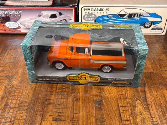 Ertl American Muscle 7853 1/18 Scale 1957 Chevrolet Cameo Diecast Orange Pickup Truck New