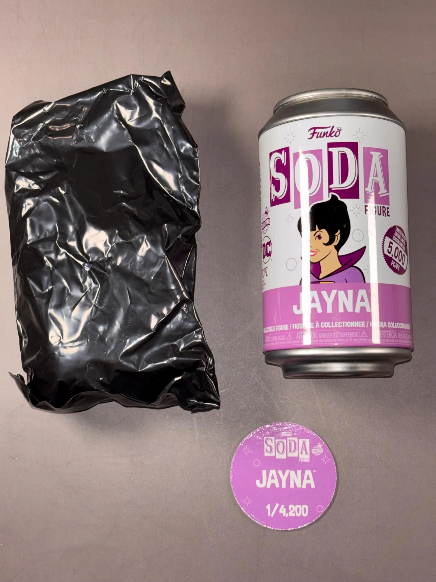 Funko Soda DC Comics Superfriends Jayna Wonder Twins  Vinyl Figure 1/4,200
